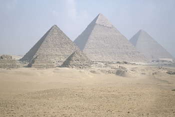 pyramidGiza